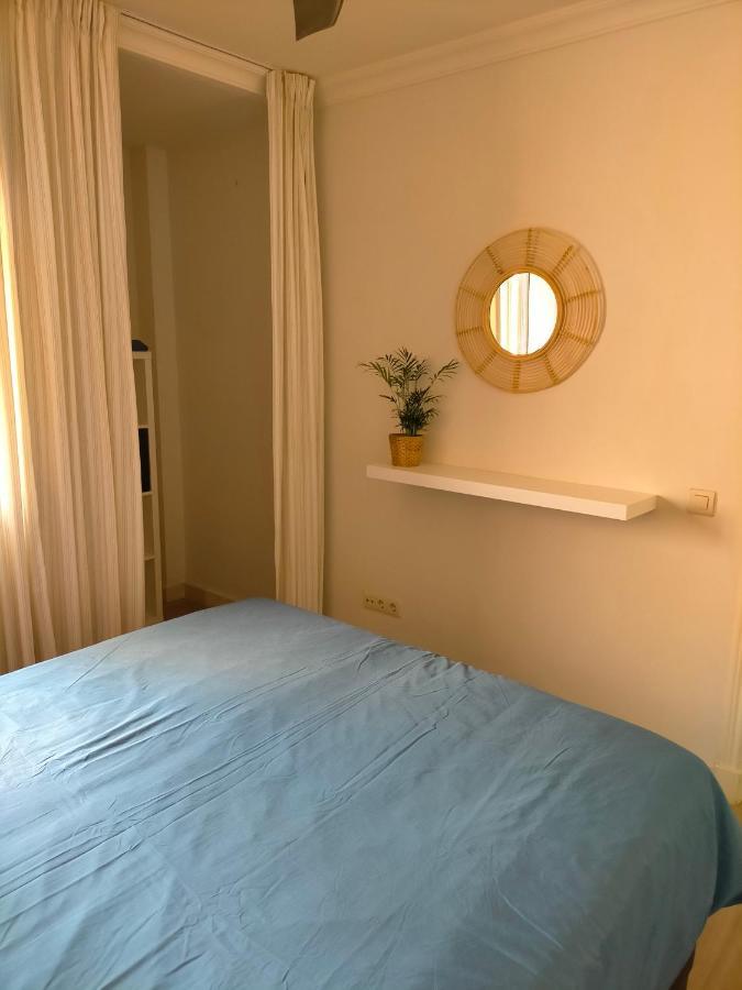 Appartement Met Zeezicht En Vlakbij Het Strand 마닐바 외부 사진