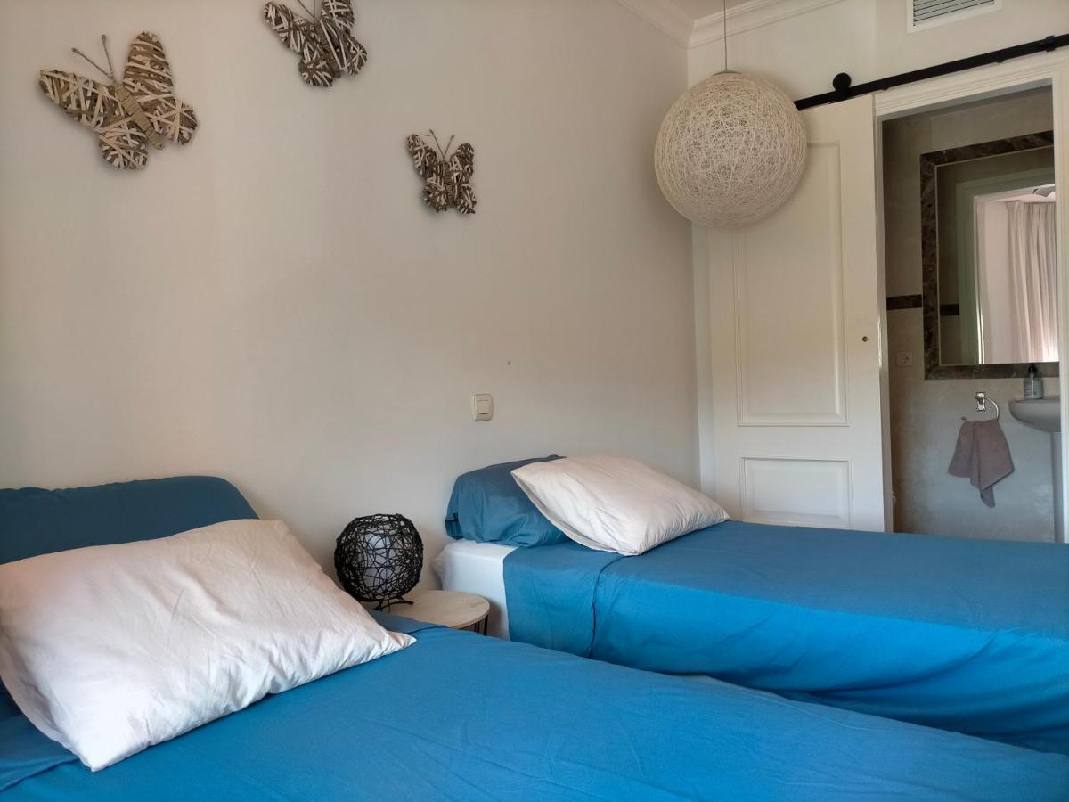 Appartement Met Zeezicht En Vlakbij Het Strand 마닐바 외부 사진