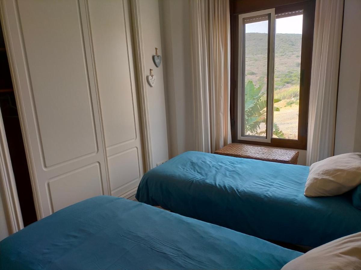Appartement Met Zeezicht En Vlakbij Het Strand 마닐바 외부 사진
