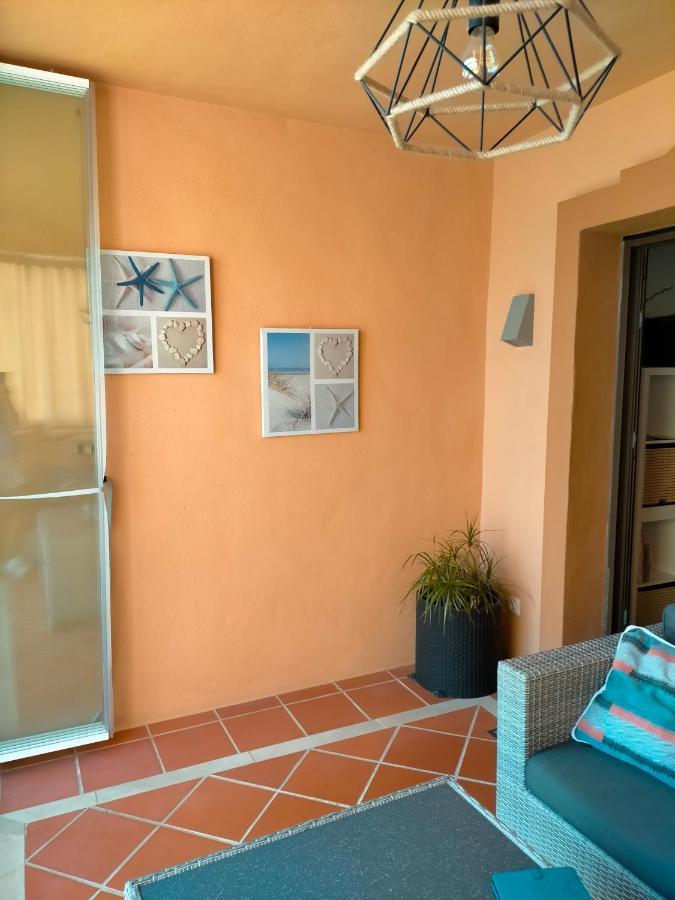 Appartement Met Zeezicht En Vlakbij Het Strand 마닐바 외부 사진