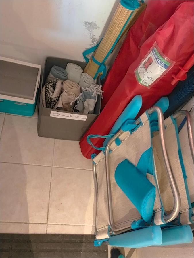 Appartement Met Zeezicht En Vlakbij Het Strand 마닐바 외부 사진